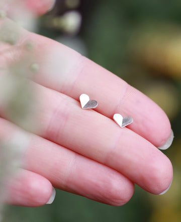 Tiny Heart earrings